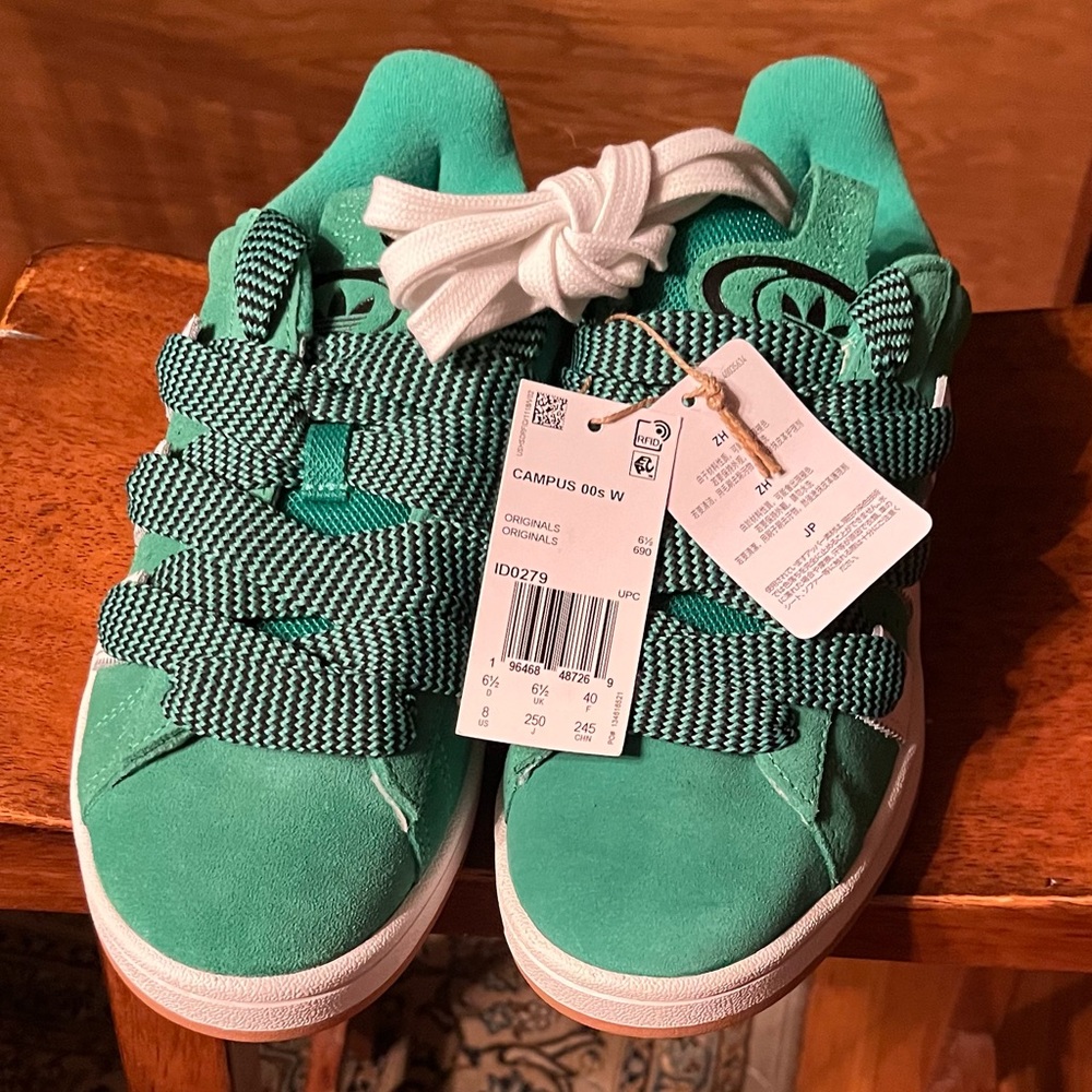 Adidas Women's Green Campus Sneakers